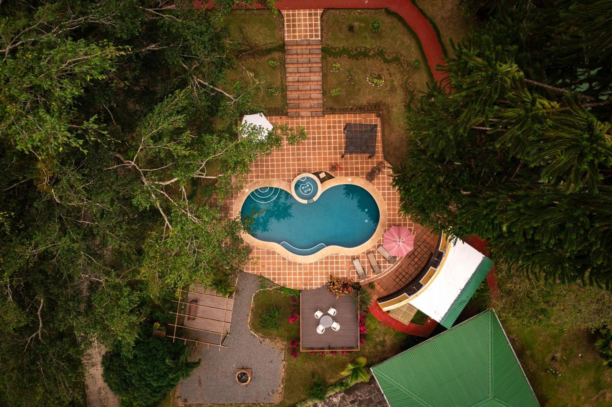 Hotel Villa Florencia 투리알바 외부 사진