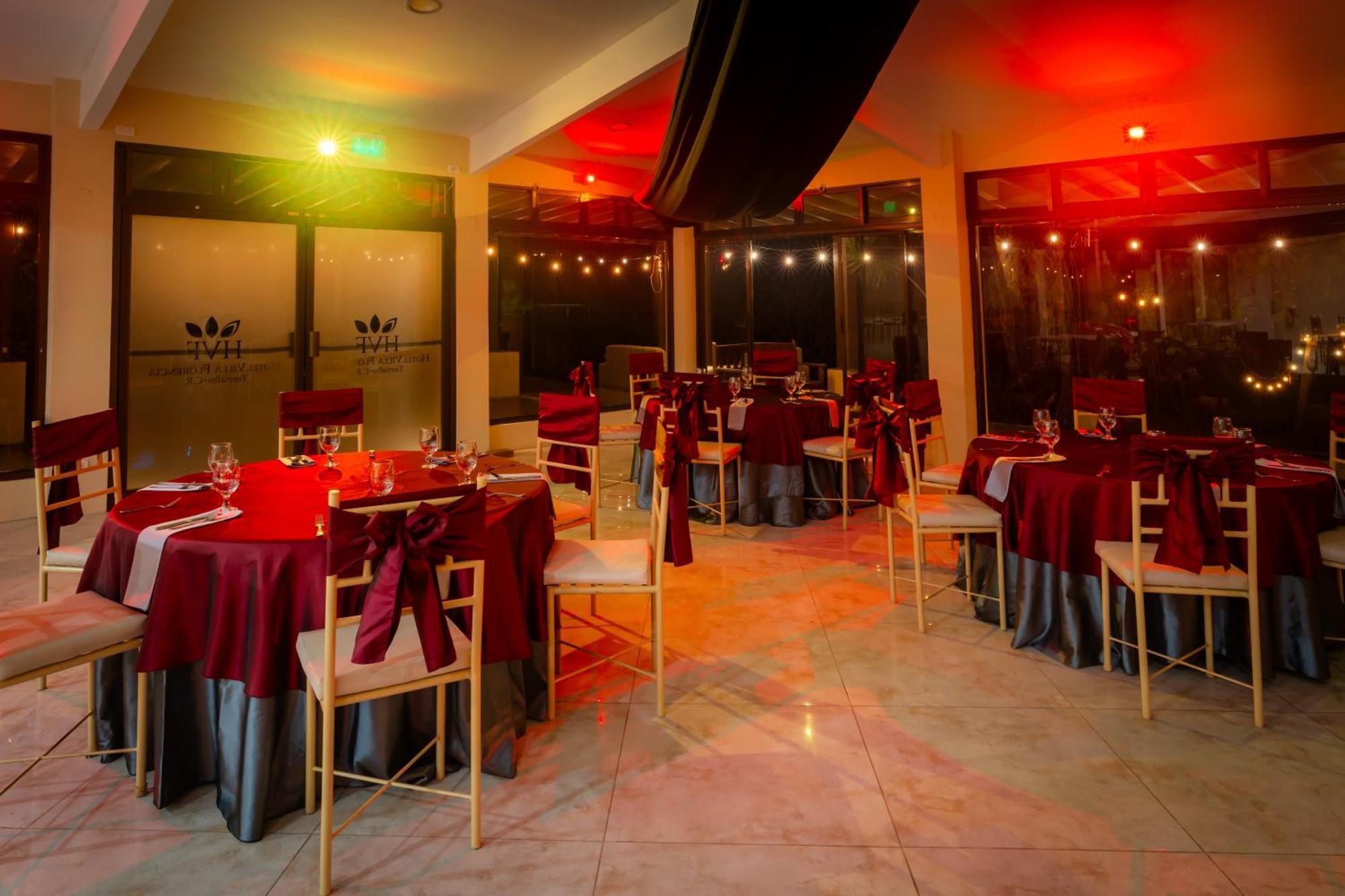 Hotel Villa Florencia 투리알바 외부 사진