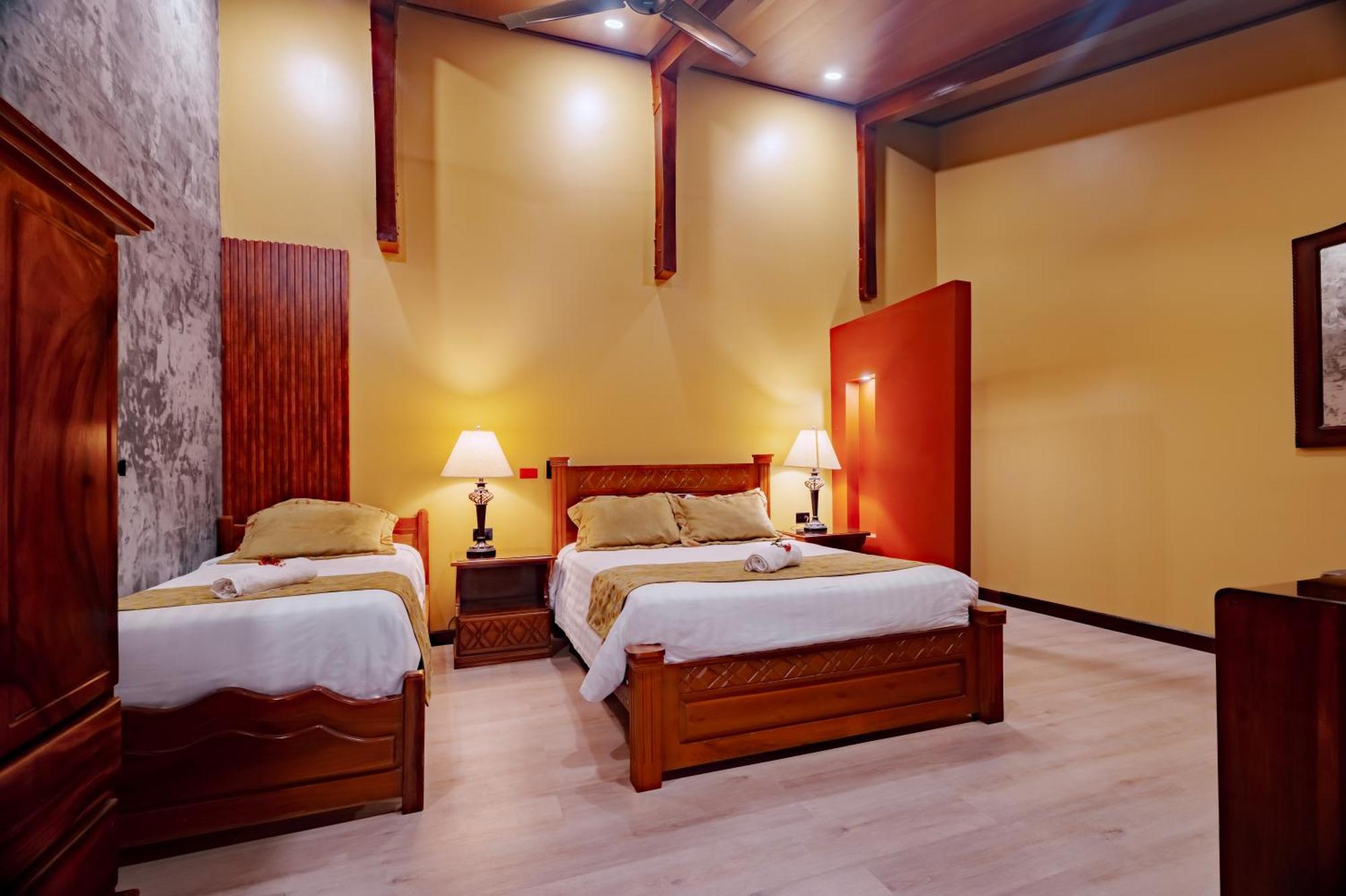 Hotel Villa Florencia 투리알바 객실 사진