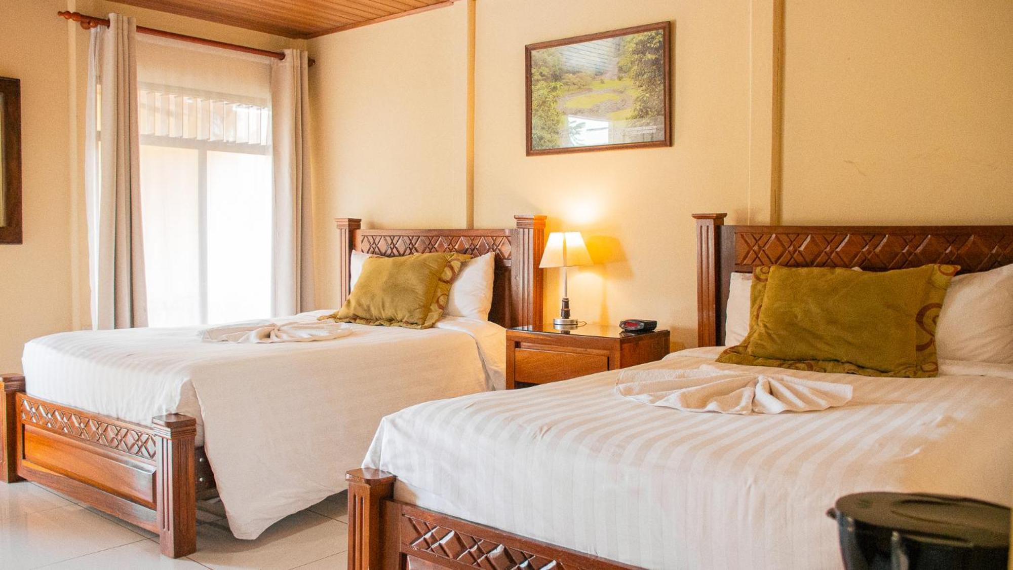 Hotel Villa Florencia 투리알바 외부 사진