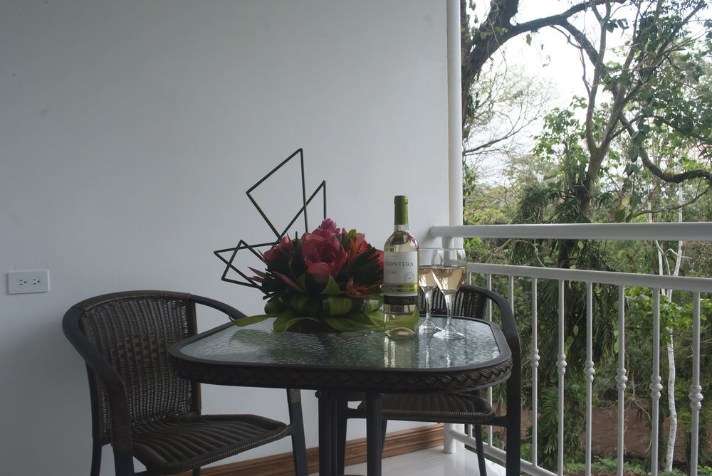 Hotel Villa Florencia 투리알바 외부 사진